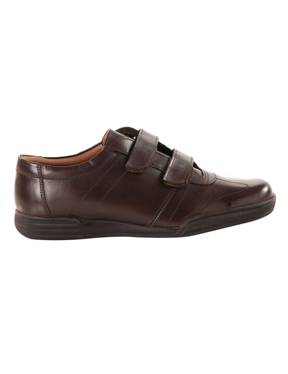 Derbies scratch&eacute;es en cuir - jusqu'au 46 (marron)