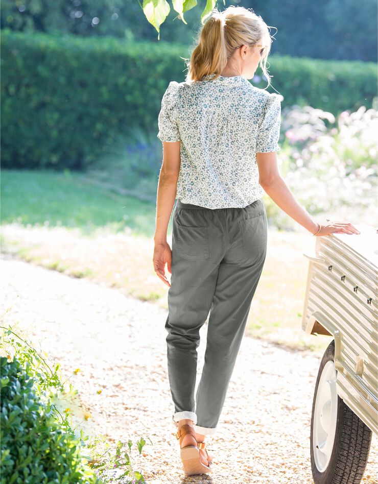Pantalon coupe fuselée retroussé broderie anglaise, popeline (kaki) Pantalon coupe fuselée retroussé broderie anglaise, popeline (kaki)