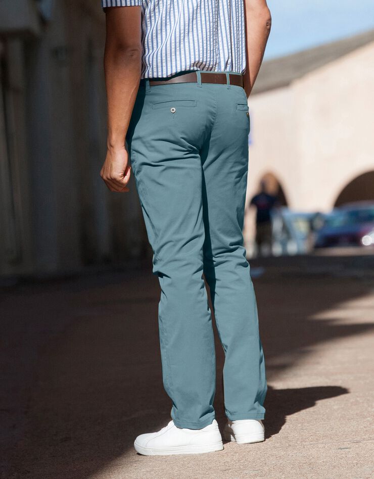 Pantalon chino uni sergé stretch grand confort (bleu lagon) Pantalon chino uni sergé stretch grand confort (bleu lagon)