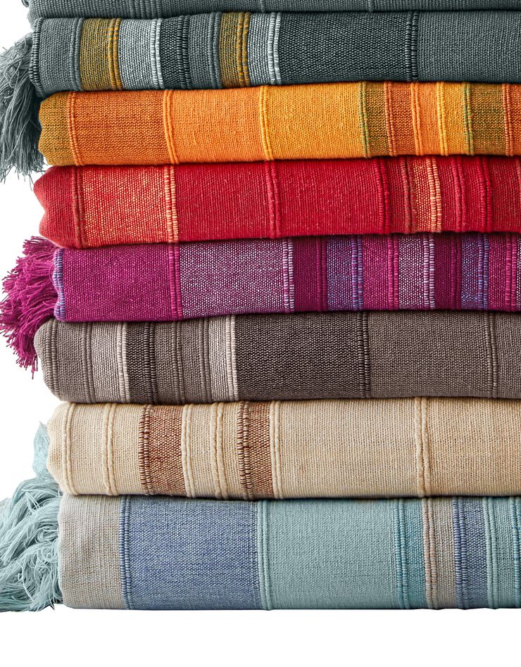 Plaid jeté multicolore coton tissage artisanal (rouge) Plaid jeté multicolore coton tissage artisanal (rouge)