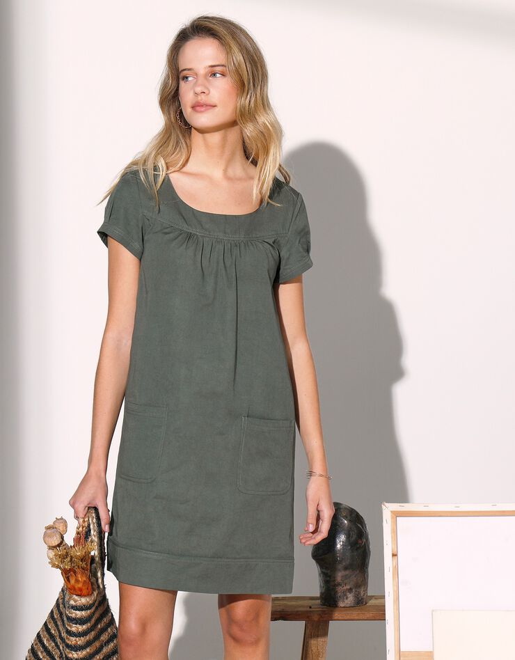 Robe housse unie manches courtes (kaki)