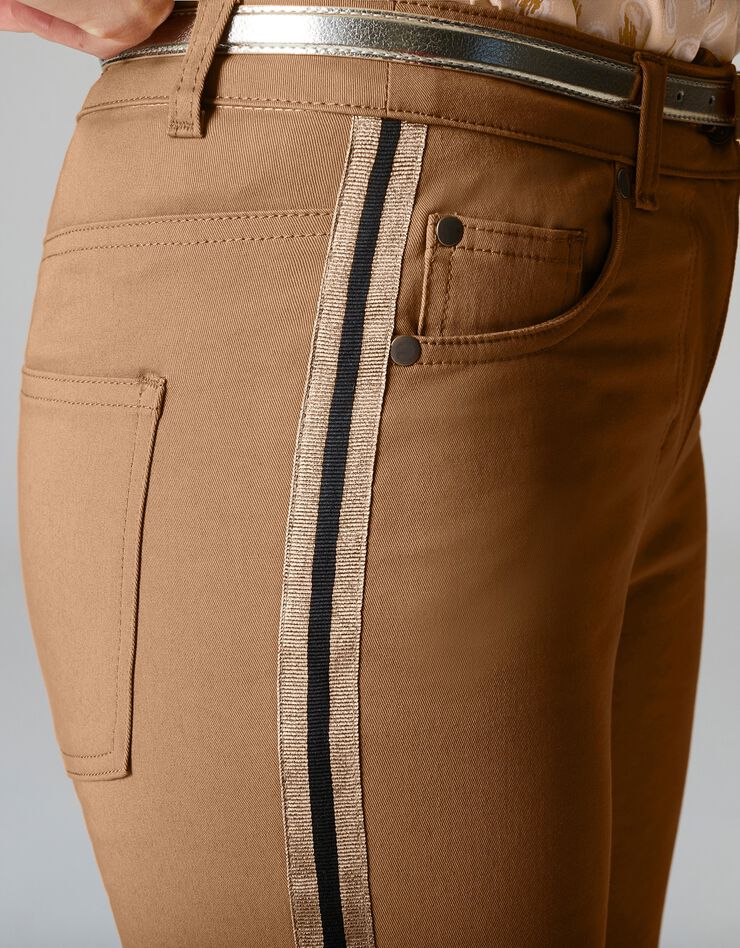 Pantalon fuselé bandes latérales dorées (caramel) Pantalon fuselé bandes latérales dorées (caramel)