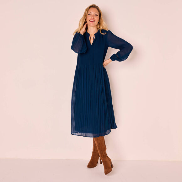 Robe unie mi longue, voile plissé (bleu nuit)