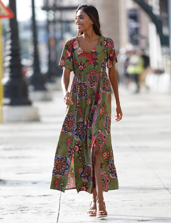 Robe longue imprimée manches "papillon" (kaki / corail)