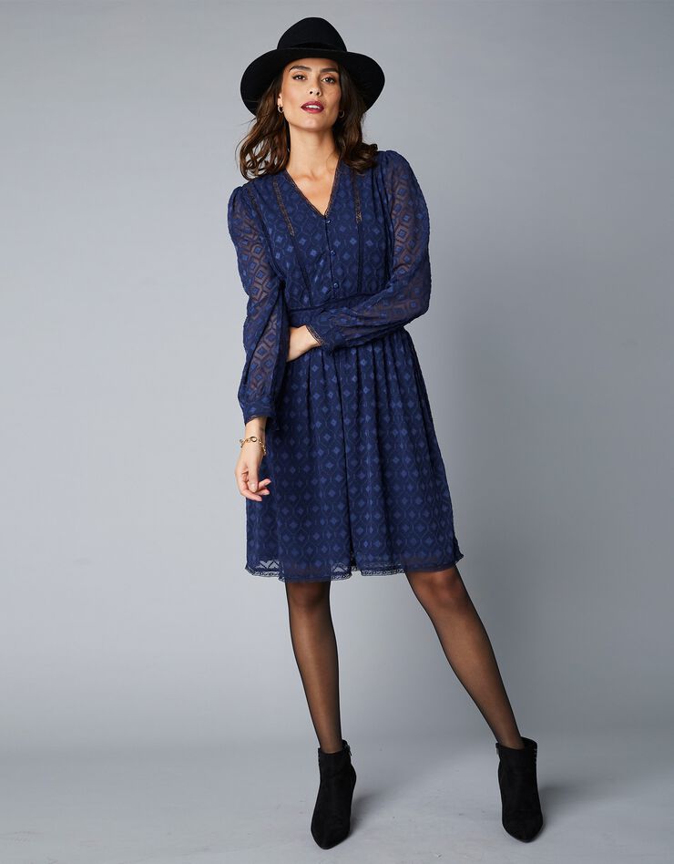 Robe en voile jacquard, finition dentelle (bleu marine) Robe en voile jacquard, finition dentelle (bleu marine)