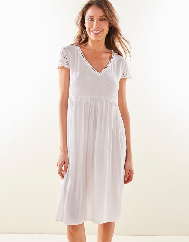Chemise de nuit crépon de viscose et macramé (blanc)