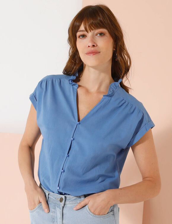 Chemisier manches courtes col volant&eacute;, uni (bleu)