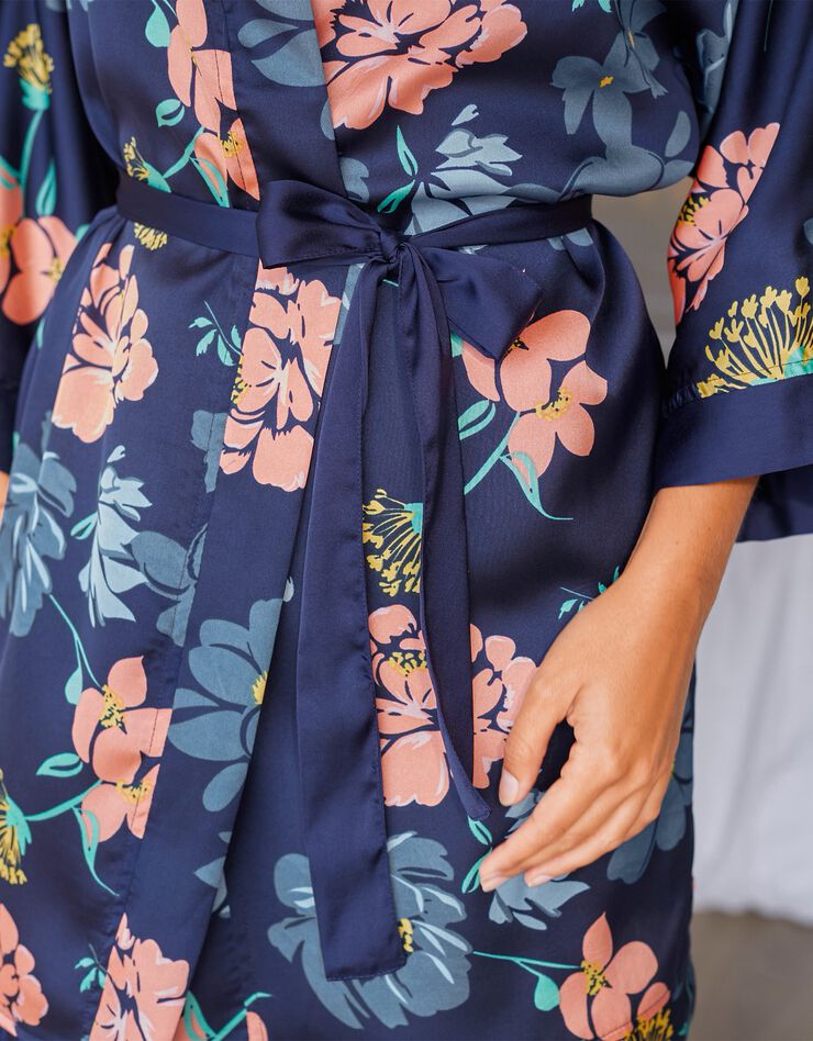 Kimono court satin imprimé floral (marine / corail)