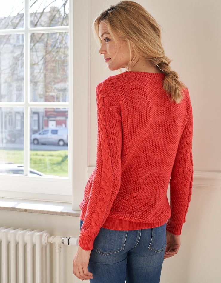 Pull col rond, maille torsadée (corail) Pull col rond, maille torsadée (corail)