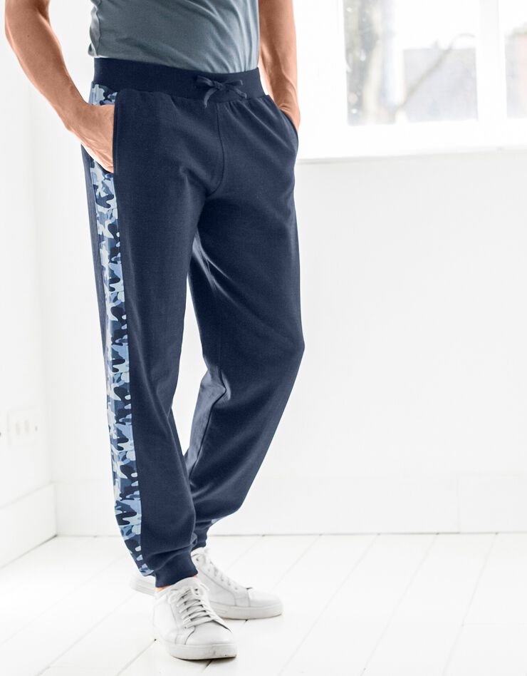 Pantalon jogging imprimé camouflage molleton recyclé (marine) Pantalon jogging imprimé camouflage molleton recyclé (marine)