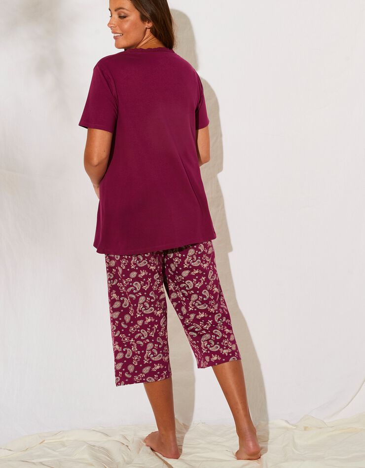 Pyjama avec pantacourt et tee-shirt manches courtes imprimé cachemire (prune) Pyjama avec pantacourt et tee-shirt manches courtes imprimé cachemire (prune)