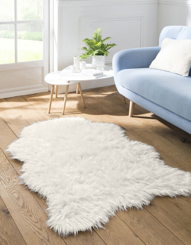 Tapis poils forme peau de bête (naturel)
