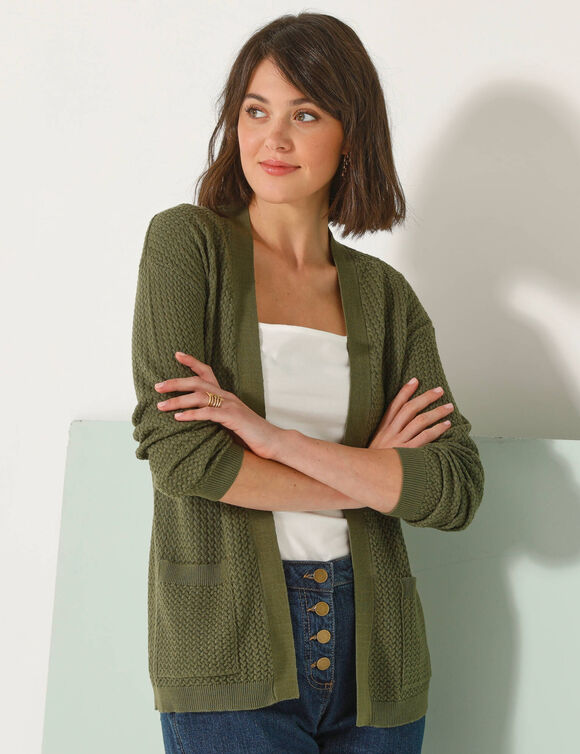 Gilet maille fantaisie, porter ouvert (vert olive)
