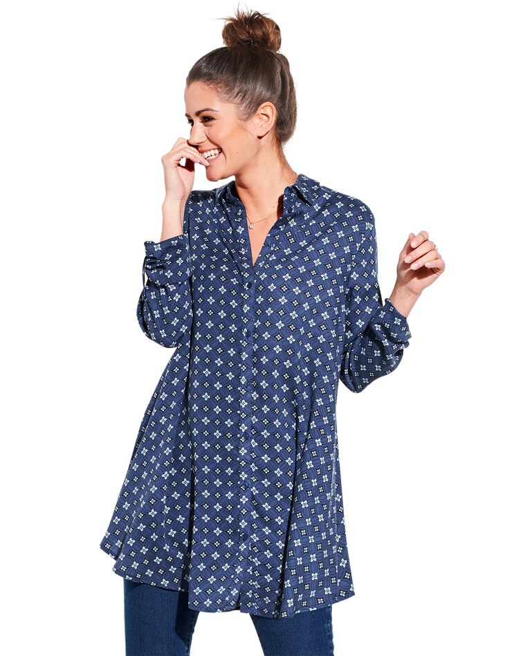 Tunique femme fluide imprimé graphique (bleu jean) Tunique femme fluide imprimé graphique (bleu jean)