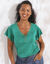 T-shirt col V doré maille unie (vert)