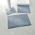 Tapis de bain &eacute;ponge 600 g/m&sup2; liteau motif frise grecque (bleu jean)