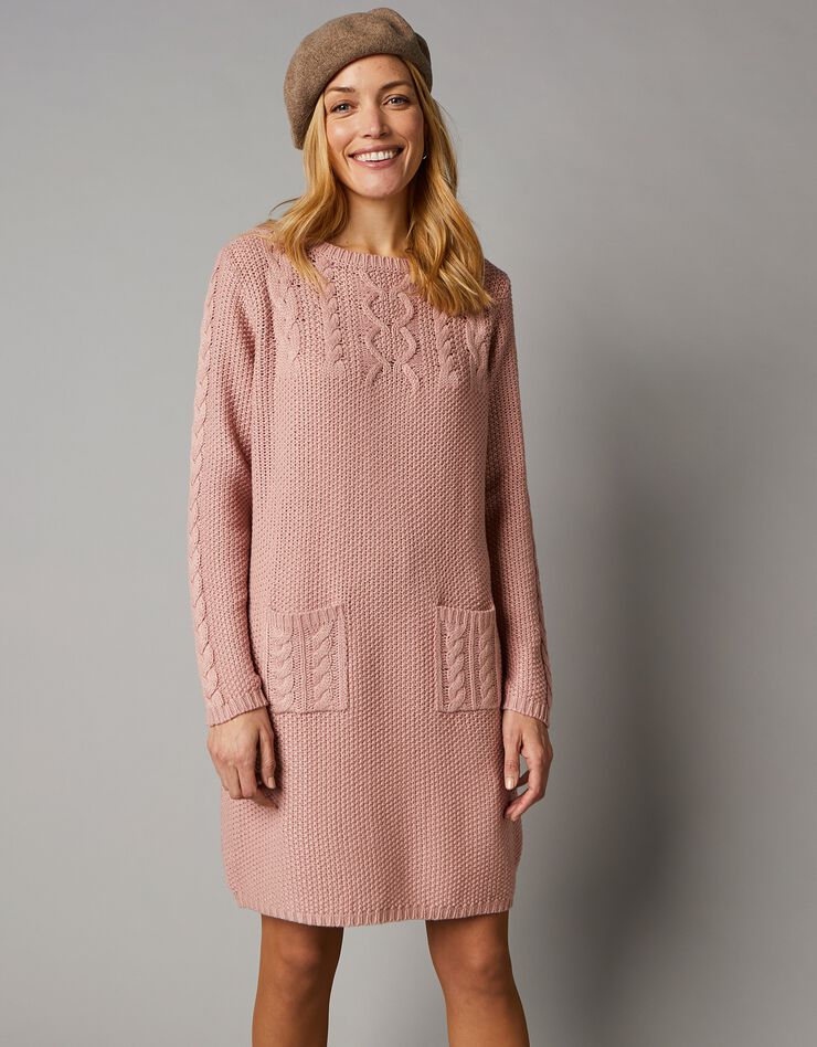 Robe pull maille torsadée, toucher cachemire (rose poudré) Robe pull maille torsadée, toucher cachemire (rose poudré)