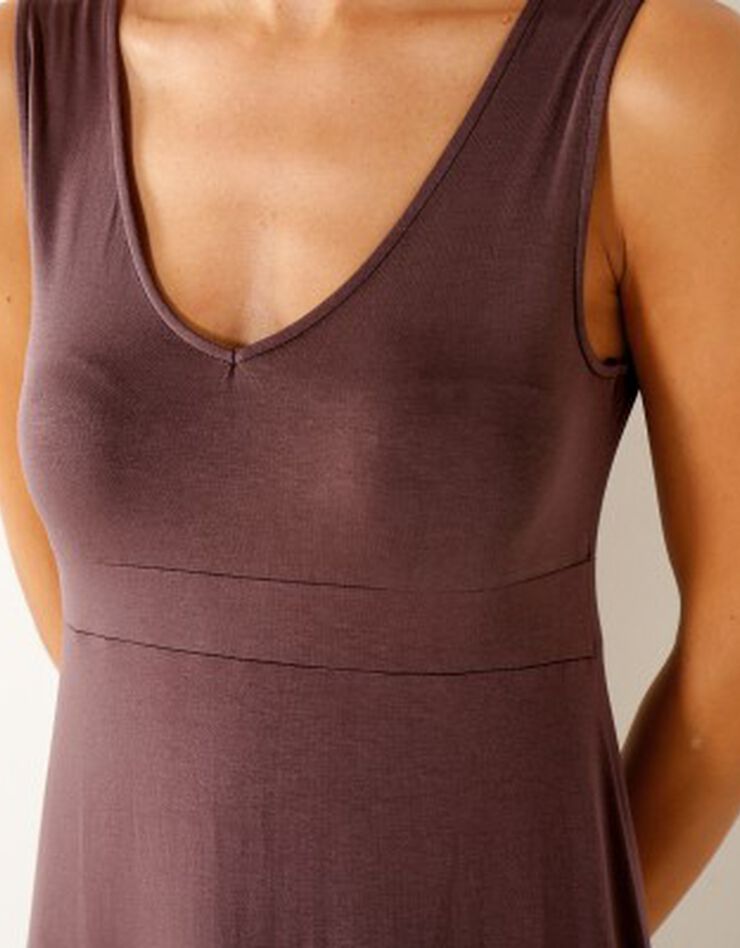Robe longue unie sans manches (violine) Robe longue unie sans manches (violine)