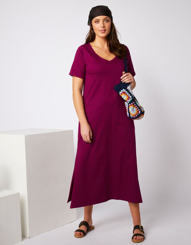 Robe longue décolleté V, manches courtes (prune) Robe longue décolleté V, manches courtes (prune)