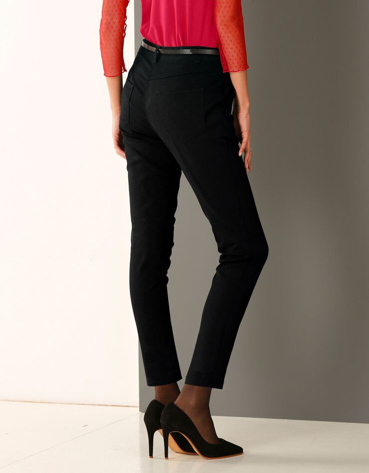 Pantalon 7/8ème fuselé poches zippées (noir) Pantalon 7/8ème fuselé poches zippées (noir)