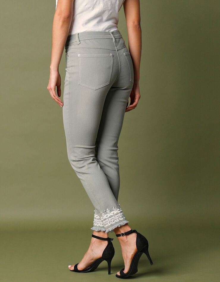 Jean 7/8ème brodé coton stretch (kaki) Jean 7/8ème brodé coton stretch (kaki)