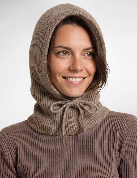 Cagoule en maille (beige)