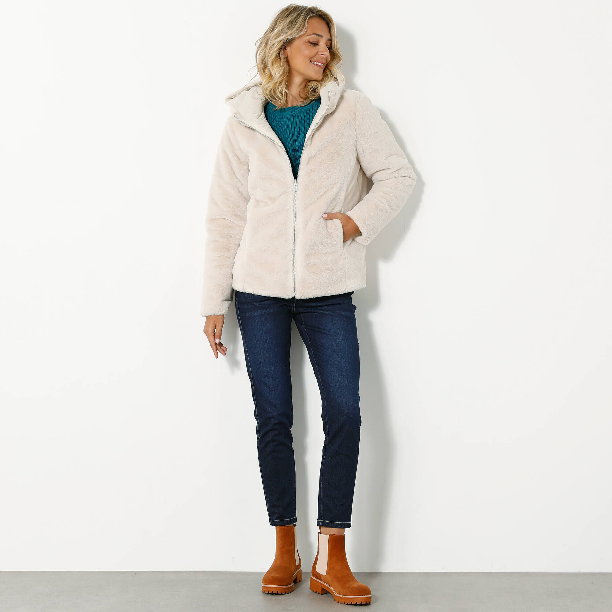 Les tendances mode de la parka capuche femme pour l'hiver