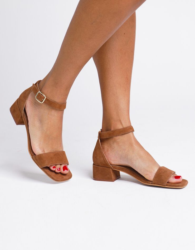 Sandales en croûte de cuir à bride et à talon (taupe)