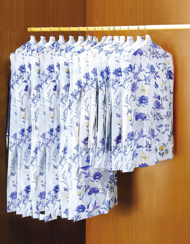 Housse antimites - lot de 12 (housse roseraie) Housse antimites - lot de 12 (housse roseraie)