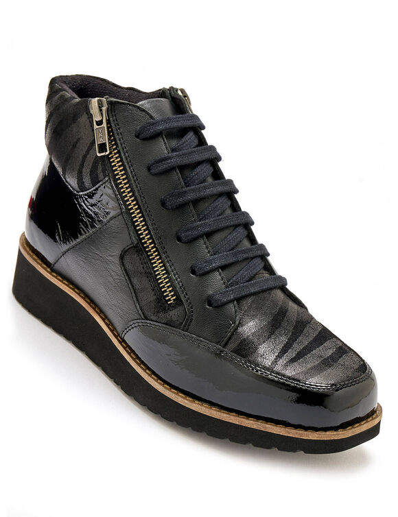 Boots cuir zipp&eacute;es et lac&eacute;es grande largeur, motifs z&eacute;br&eacute;s (noir)