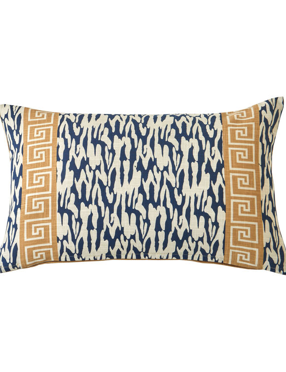 Coussin rectangulaire imprim&eacute; g&eacute;om&eacute;trique (bleu / beige)