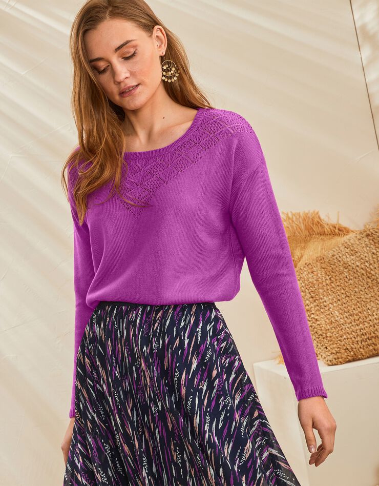 Pull col rond, maille ajourée toucher cachemire (violine) Pull col rond, maille ajourée toucher cachemire (violine)