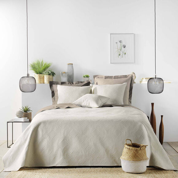 Couvre-lit matelassé uni (blanc)
