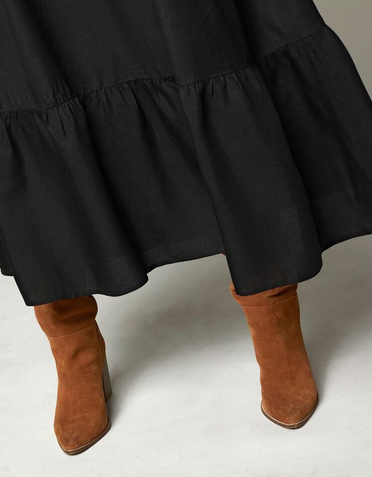 Robe longue unie base volantée (noir) Robe longue unie base volantée (noir)