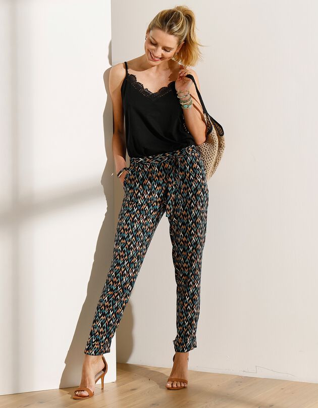 Pantalon coupe 7/8ème fuselé imprimé graphique (noir) Pantalon coupe 7/8ème fuselé imprimé graphique (noir)