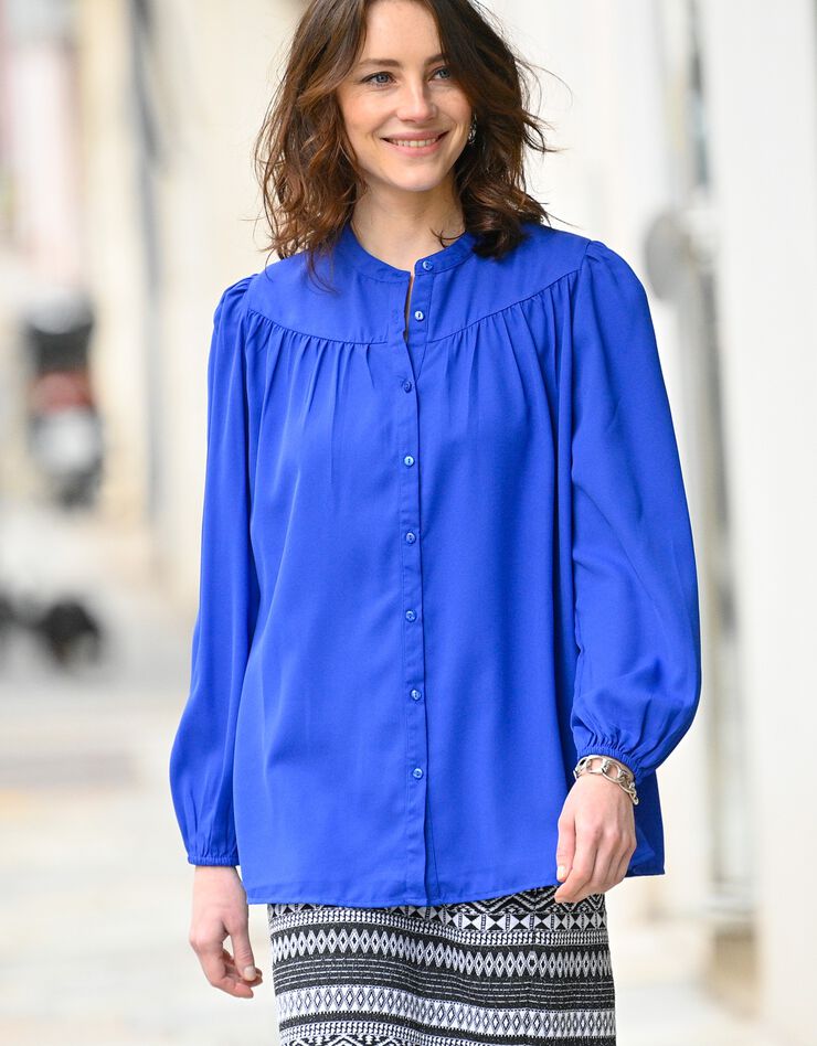 Blouse boutonnée col officier (bleu dur) Blouse boutonnée col officier (bleu dur)