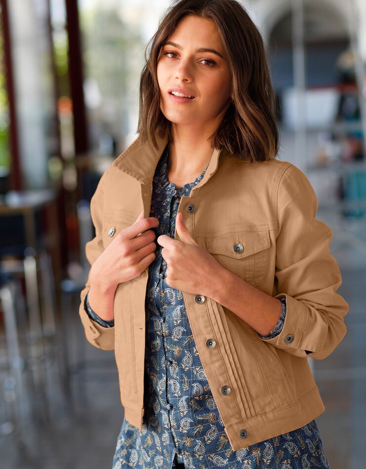 Veste boutonnée plis fantaisie (caramel) Veste boutonnée plis fantaisie (caramel)