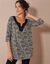 Tunique col V imprimée (noir / beige)