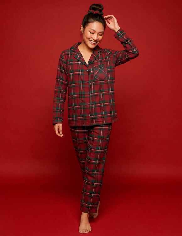 Pyjama col tailleur boutonn&eacute;, flanelle en fils tiss&eacute;s teints, chouchou assorti (rouge / vert)