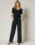 Blouse unie col V manches courtes (noir)