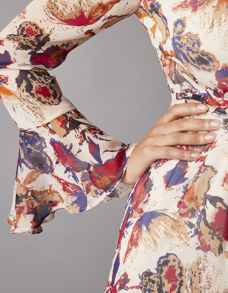 Robe imprimée en voile nouée à la taille, finition volantée (écru / framboise)