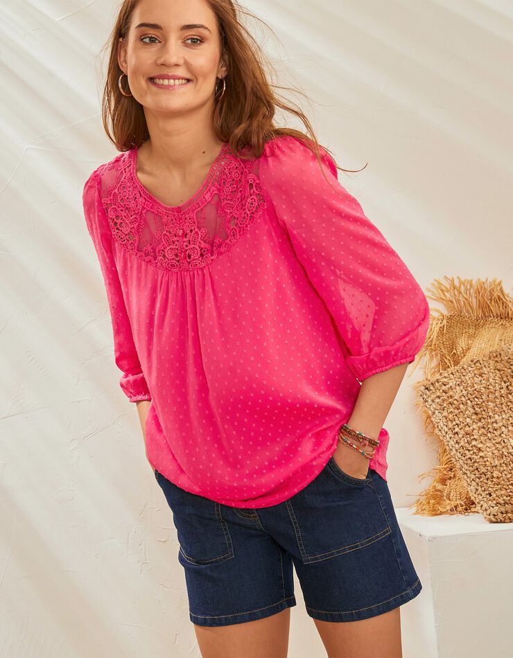 Blouse macramé unie, voile plumetis (framboise) Blouse macramé unie, voile plumetis (framboise)