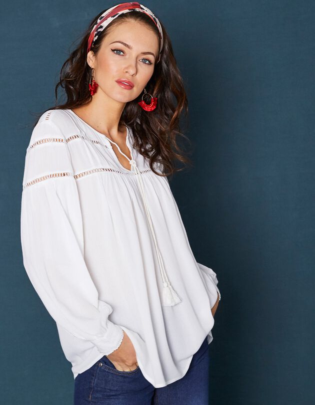 Blouse fluide effet ajouré - manches longues (blanc) Blouse fluide effet ajouré - manches longues (blanc)