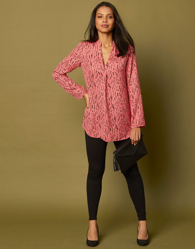 Blouse imprimé graphique col tunisien, crêpe (corail / noir) Blouse imprimé graphique col tunisien, crêpe (corail / noir)