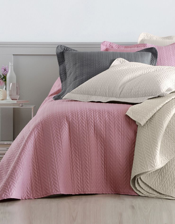 Couvre-lit matelassé microfibre motif géométrique (rose poudré) Couvre-lit matelassé microfibre motif géométrique (rose poudré)