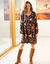 Robe courte col V, imprimé bohème (marine / caramel)