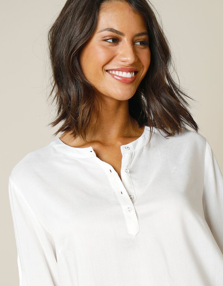 Blouse manches longues plissées et brodées (écru) Blouse manches longues plissées et brodées (écru)