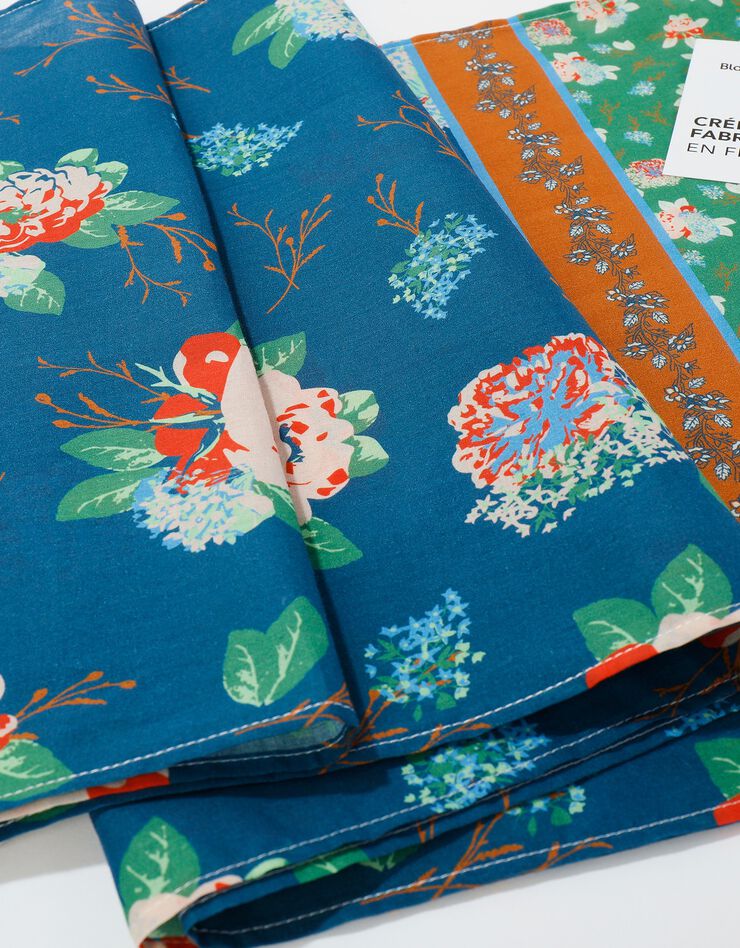 Foulard fabriqué en France imprimé fleurs bleu/vert, 198 x 38 cm - coton (bleu)