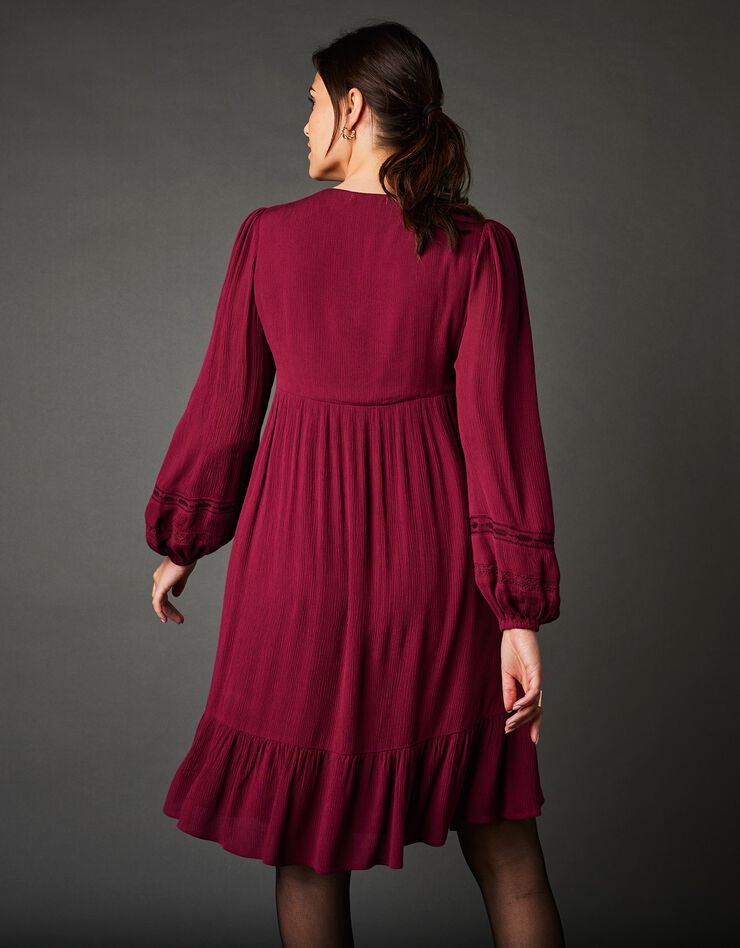 Robe brodée dentelle et macramé (bordeaux)