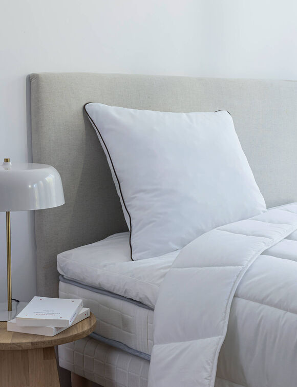 Oreiller à mémoire de forme (blanc)